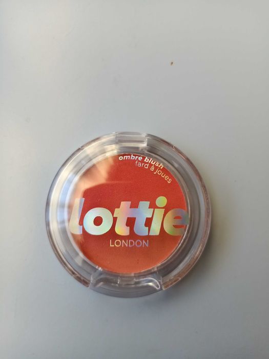 Blush da Lottie London