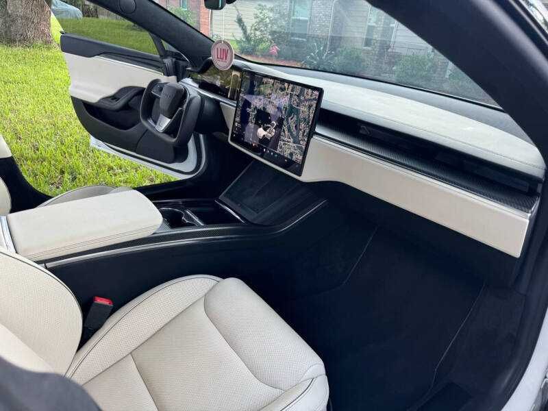 2021 Tesla Model S Plaid