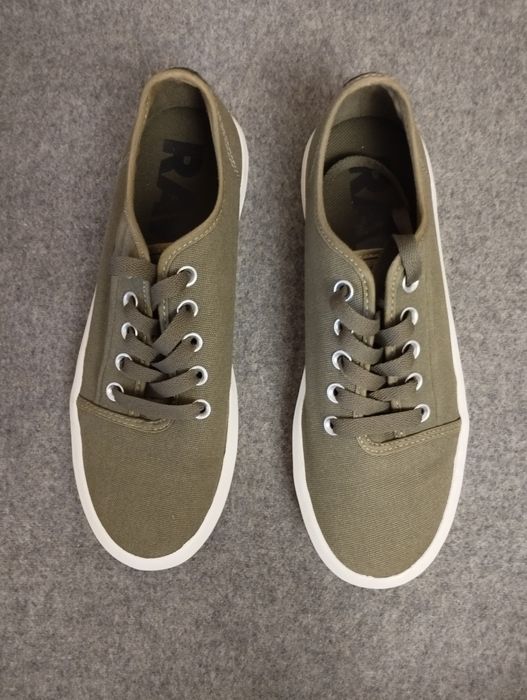 Кеды G-Star RAW Strett II, размер 42

G-Star RAW Strett IIКеди 

G-Star RAW Strett II