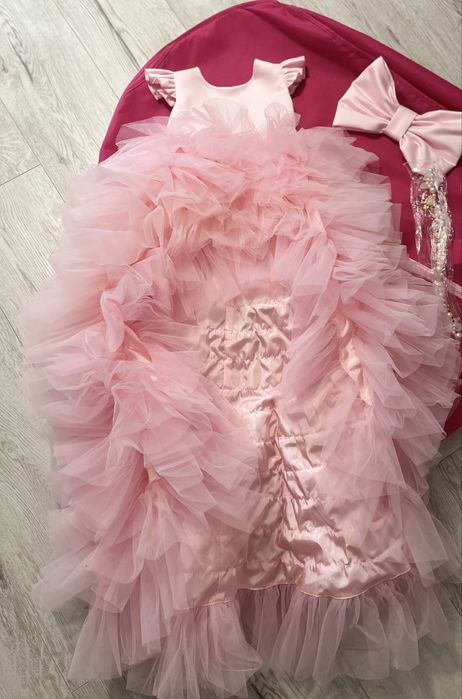 Святкова дитяча сукня для дівчини