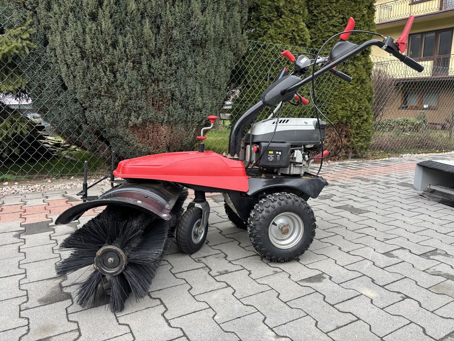 Zamiatarka, odśnieżarka Scheppach SC2200PE.