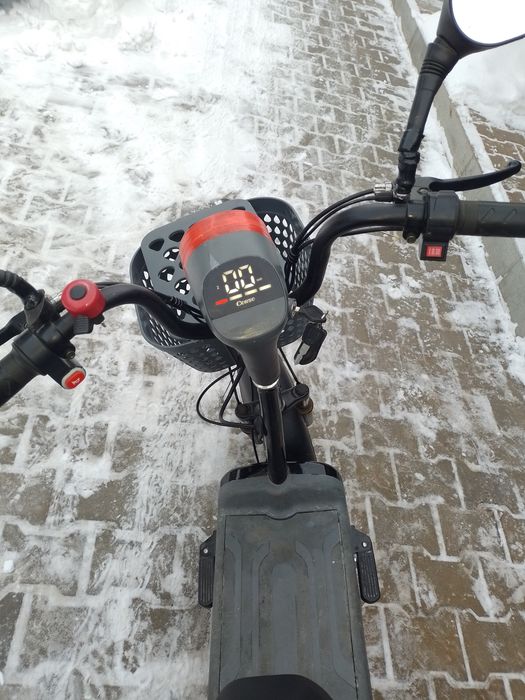 Електро скутер            .