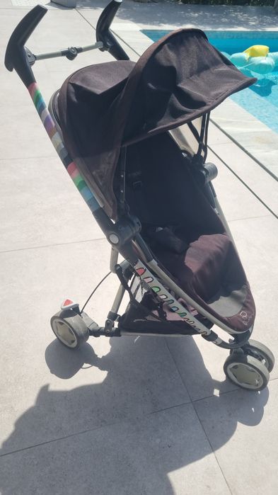 Carrinho de passeio Quinny