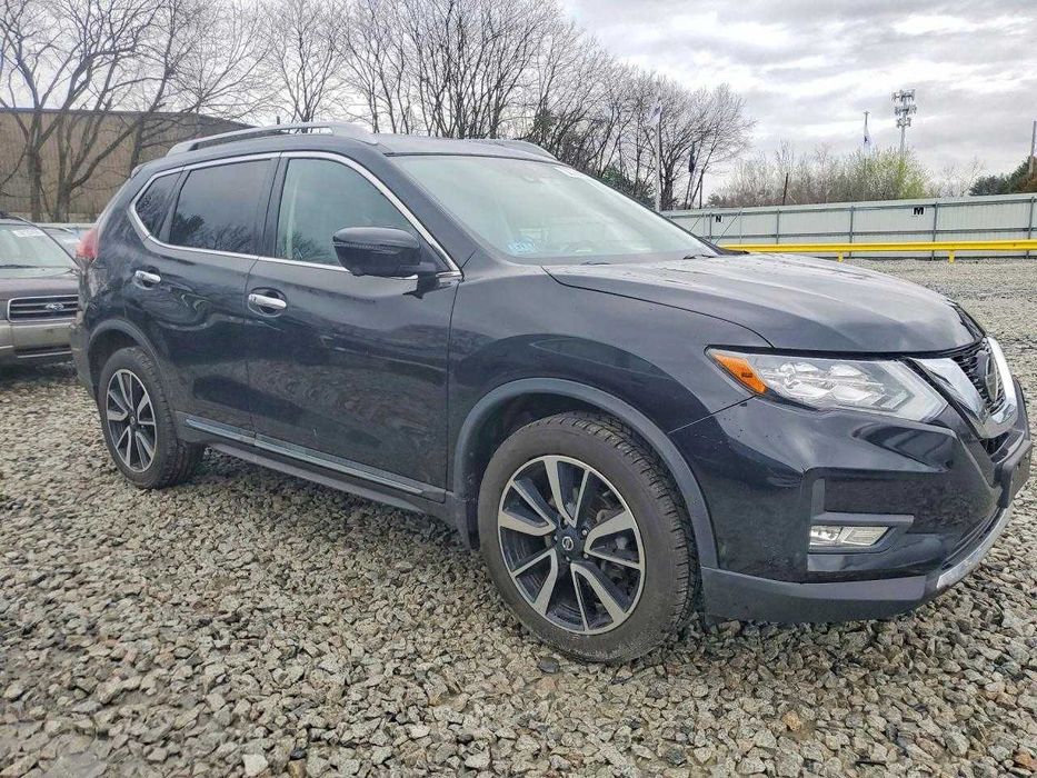 Nissan Rogue SL (2020)