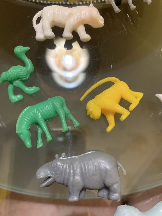colecao incompleta brindes Raja animais