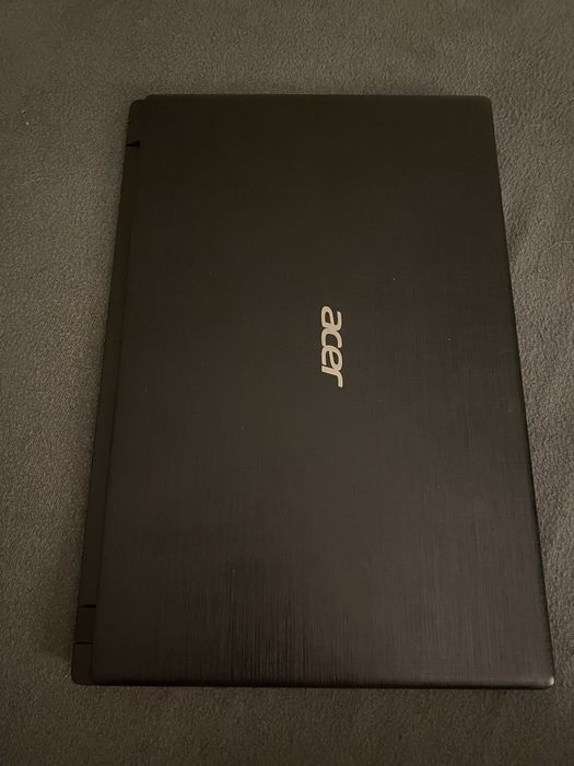 Laptop acer Aspire3 A315-31 z ładowarką i torbą