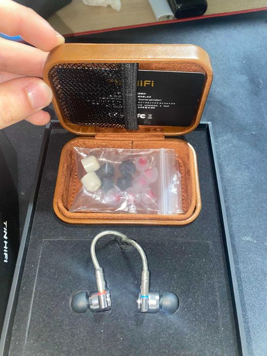 Słuchawki douszne Tin HiFi T4