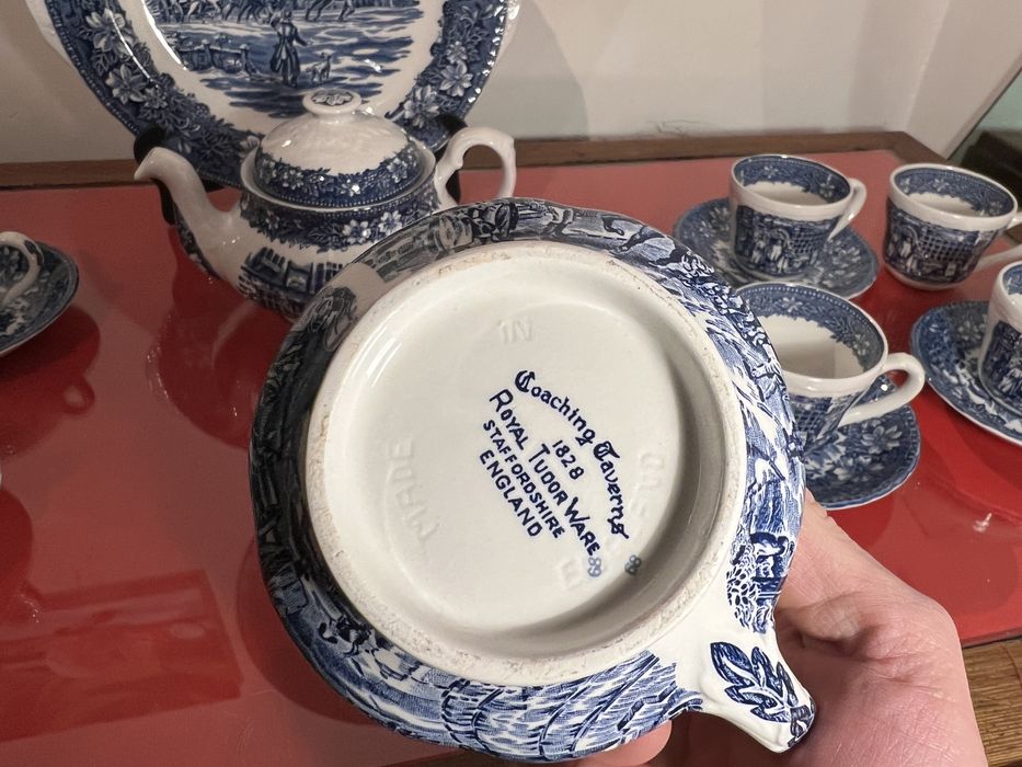 Serviço de Chá Inglês - Royal Tudor Ware