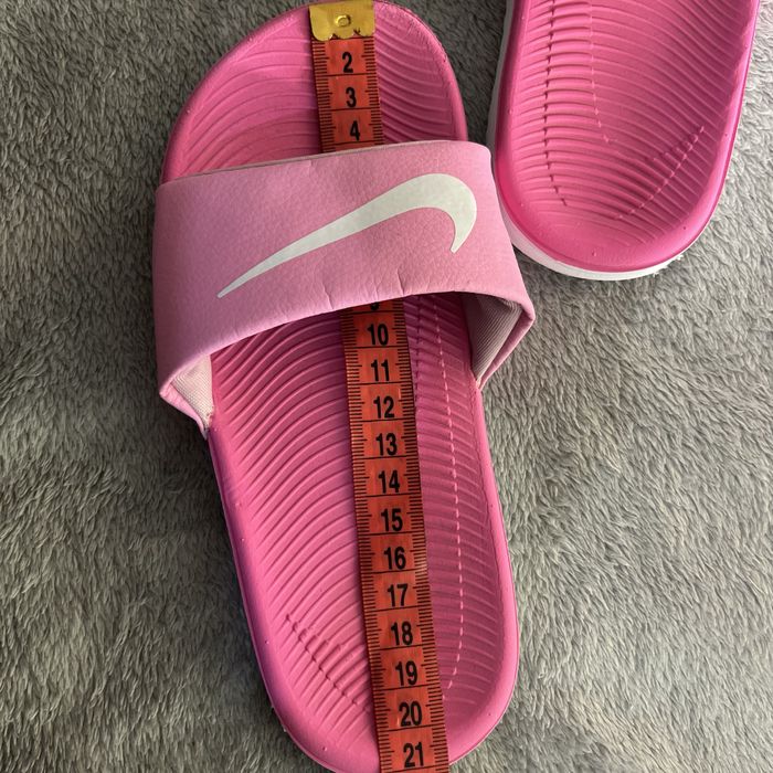 Шлёпанцы nike 19 и 20,5 см