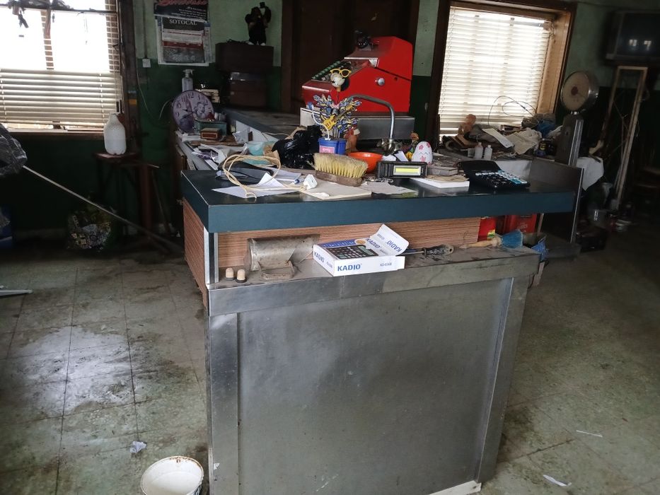 Balcão café e maquina de café