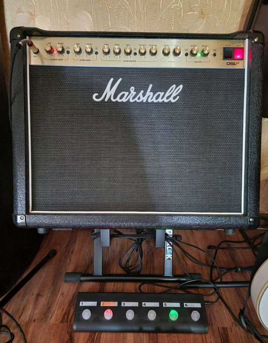 Wzmacniacz gitarowy Marshall DSL40CR