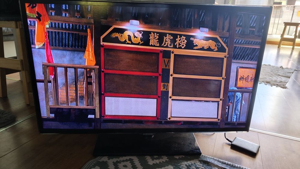 Tv Samsung 40 cali z pilotem
