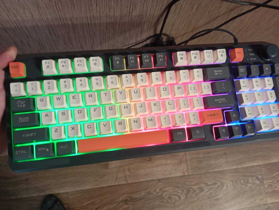 Клавіатура ігрова XunFox:К82 з підсвіткою - НОВА!