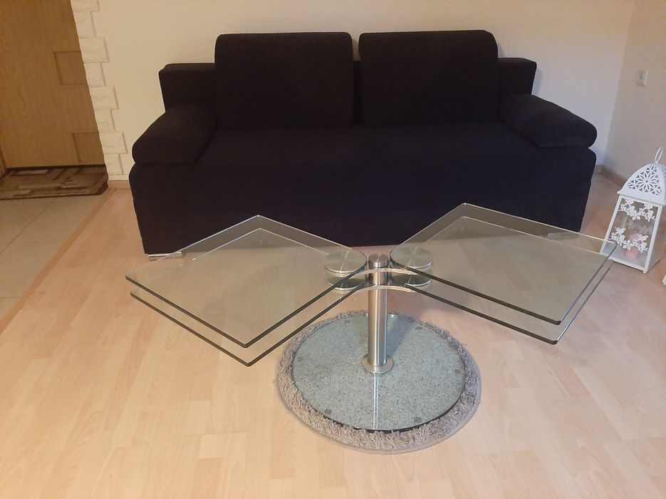 Szklany, obrotowy stolik kawowy - wyjątkowy