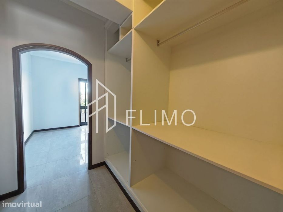 Apartamento T3 Paços de Brandão