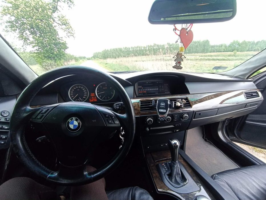 BMW E60 • 530d •automat
