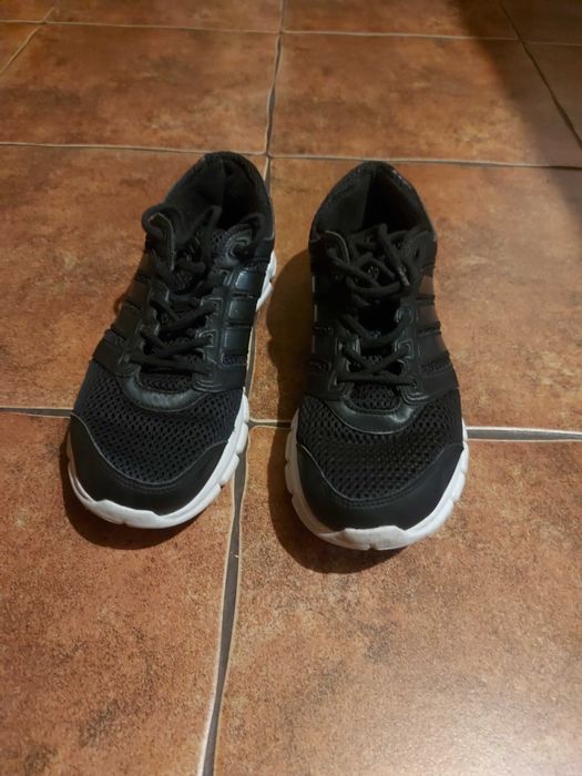 Buty Adidas czarne