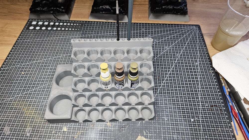 Stojak na farbki 17ml vallejo / armypainter / ak / gsw
