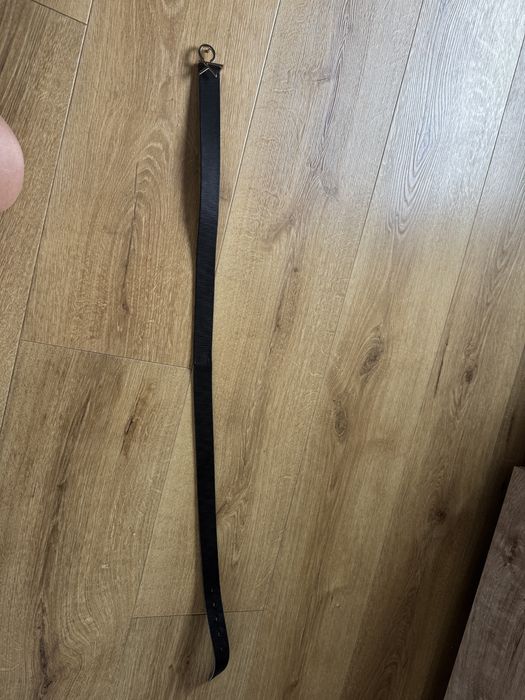 Czarny pasek Calvin Klein 90 cm, z logowana, srebrna klamra