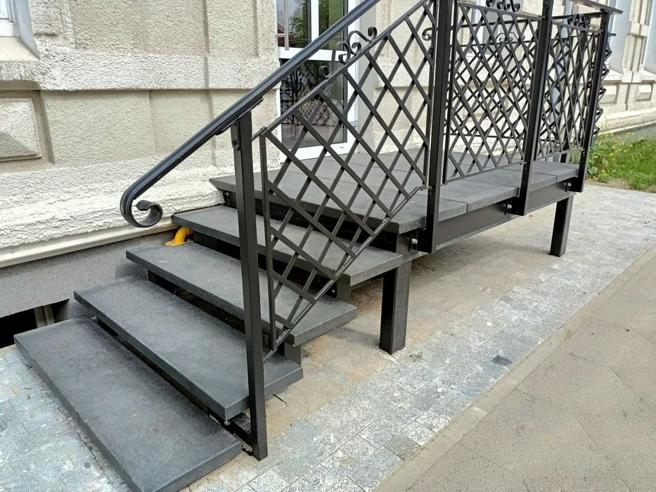 Schody, stopnie schodowe ażurowe betonowe - PRODUCENT