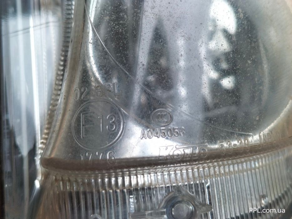 Lexus IS II 2005-2010 Фара противотуманная левая туманка