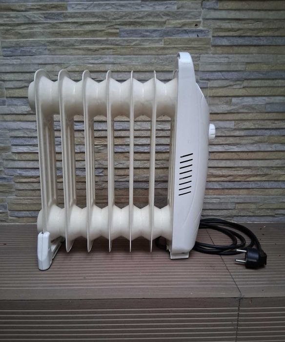 Vende-se Mini Aquecedor a Óleo Usado