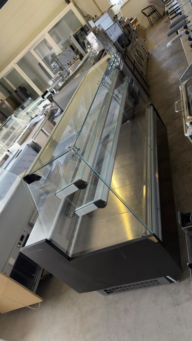 Vitrine refrigerada infrico