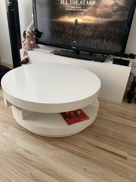 Meble do salonu- komoda, szafka pod telewizor, stolik