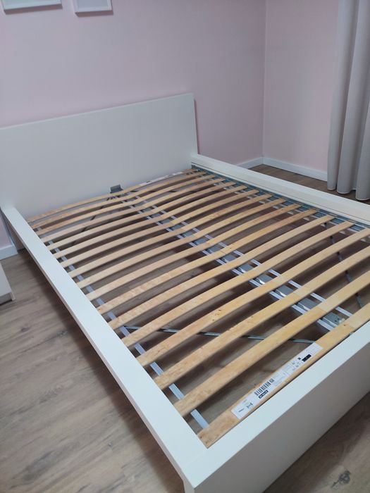 Cama Malm e estrado
