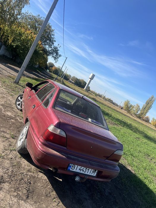 автомобіль DAEWOO NEXIA