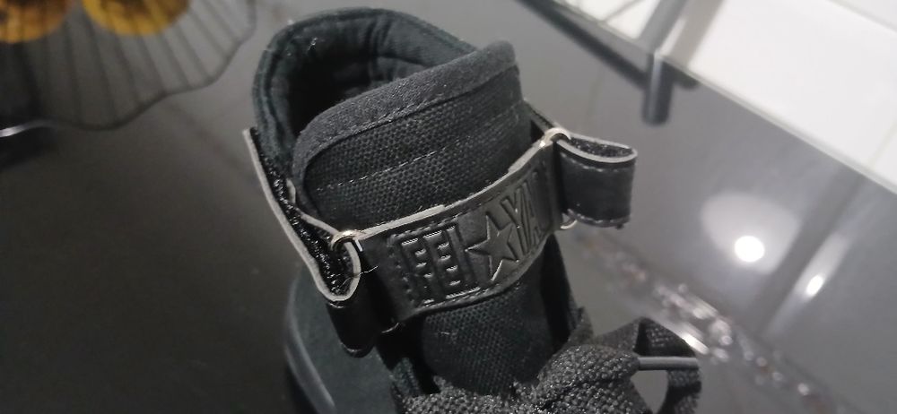 Ténis bota pretos