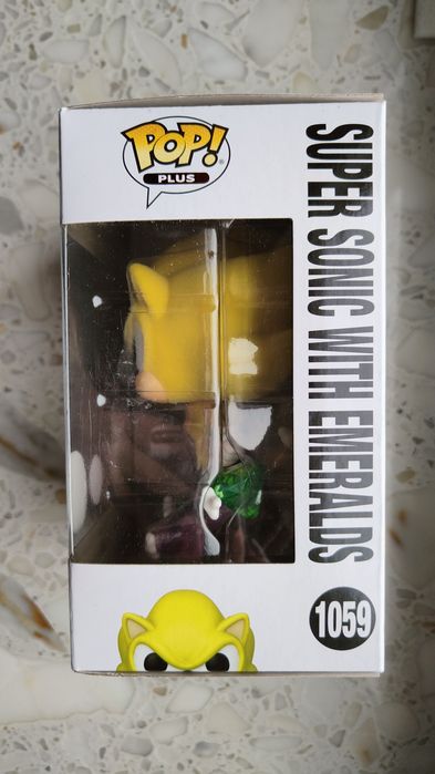 Nowa figurka Funko Pop Plus - 1059 Sonic - Super Sonic with Emeralds