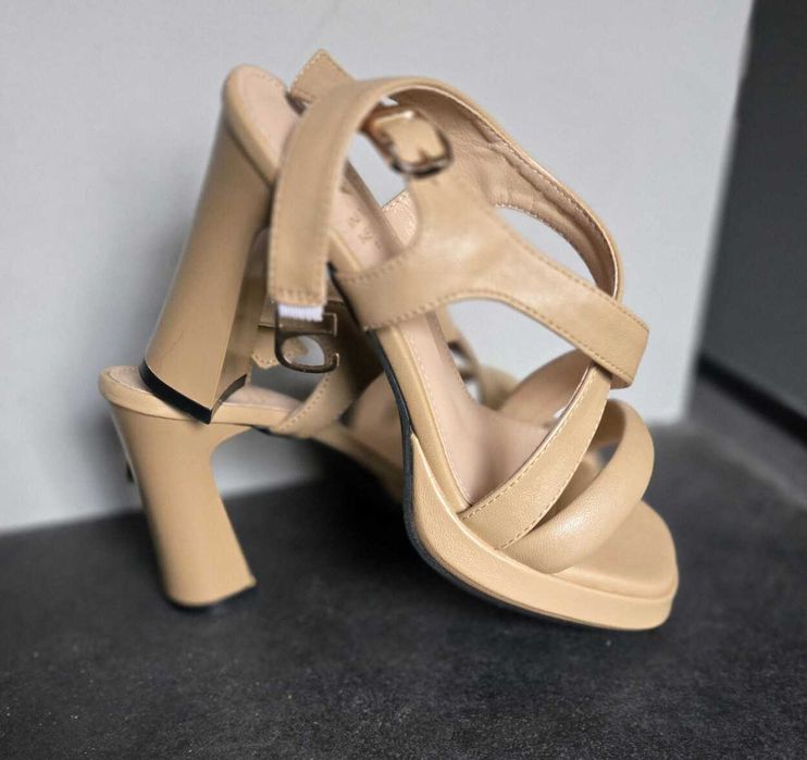 Szpilki Buty Sandały NOWE  na słupku Obcas Retro 9,5cm Rozmiar 36