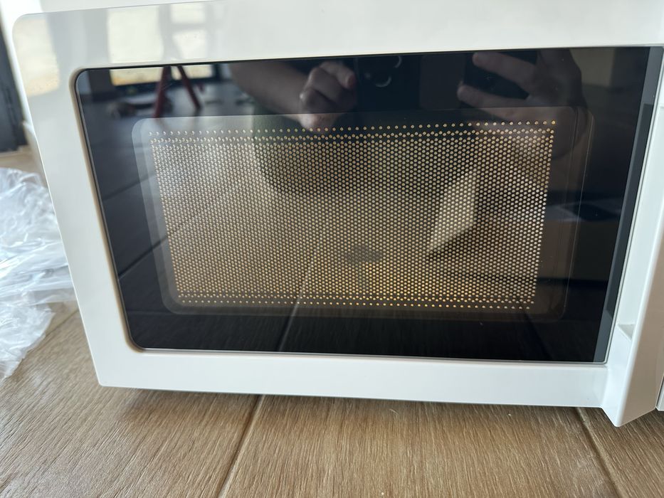 Micro-ondas EDM 20L 700W — Novo na Caixa