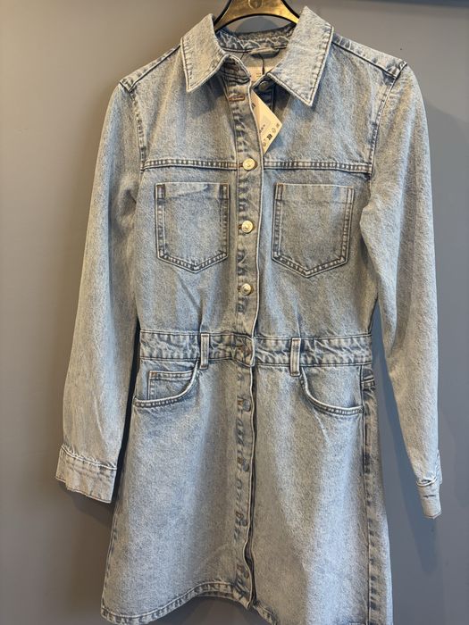 Nowa nienoszona sukienka jeansowa.