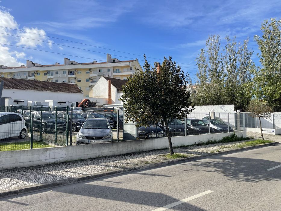 LOJA/ARMAZEM Bem Localizado - Centro Montijo