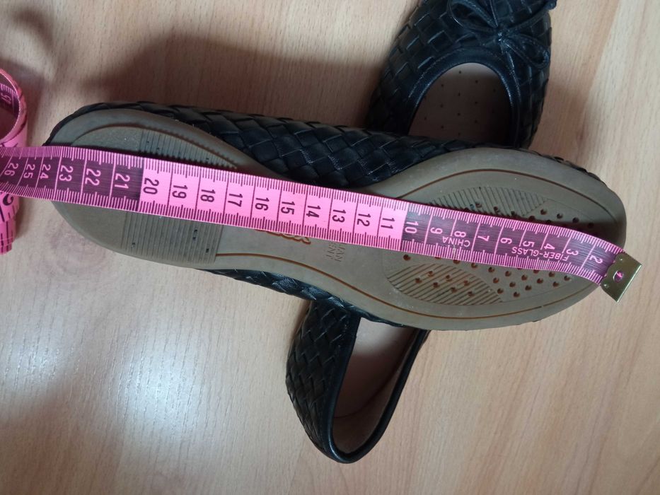 Skórzane baleriny Geox 36