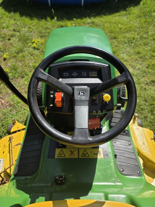 Traktorek kosiarka John Deere LX188