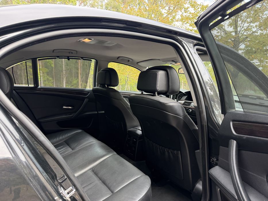 BMW E60 520D.