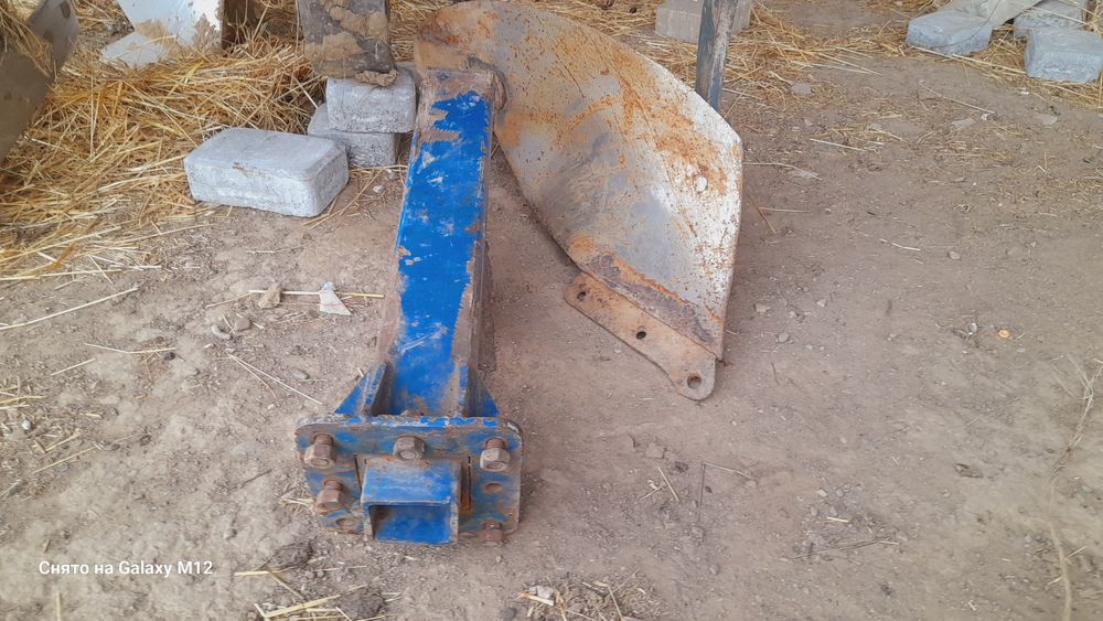 Плуг до трактора