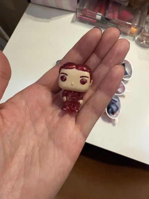 Продаж Іграшки kinder strangers things дивні дива осд