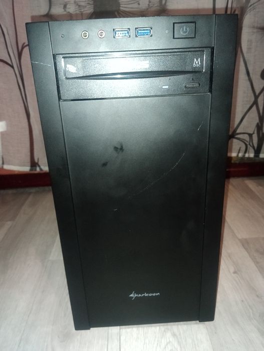СРОЧНО!!! Корпус пк sharkoon s1000 СРОЧНО!!!