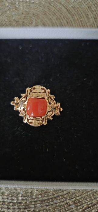 Pierścionek złoty koral PRL