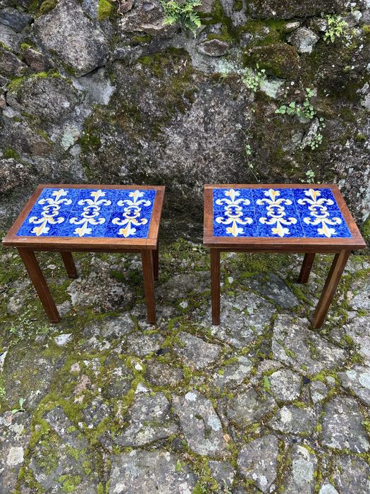 Pair of Side Tables64584988361089120