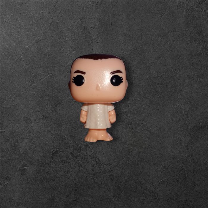Figurka stranger things Kinder joy funko Eleven jedenastka
