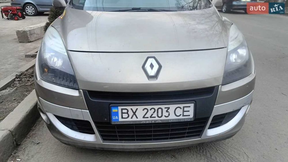 Renault Scenic 2012 рено сценік