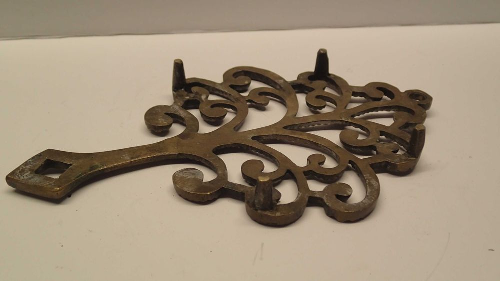 Base para tachos em Bronze