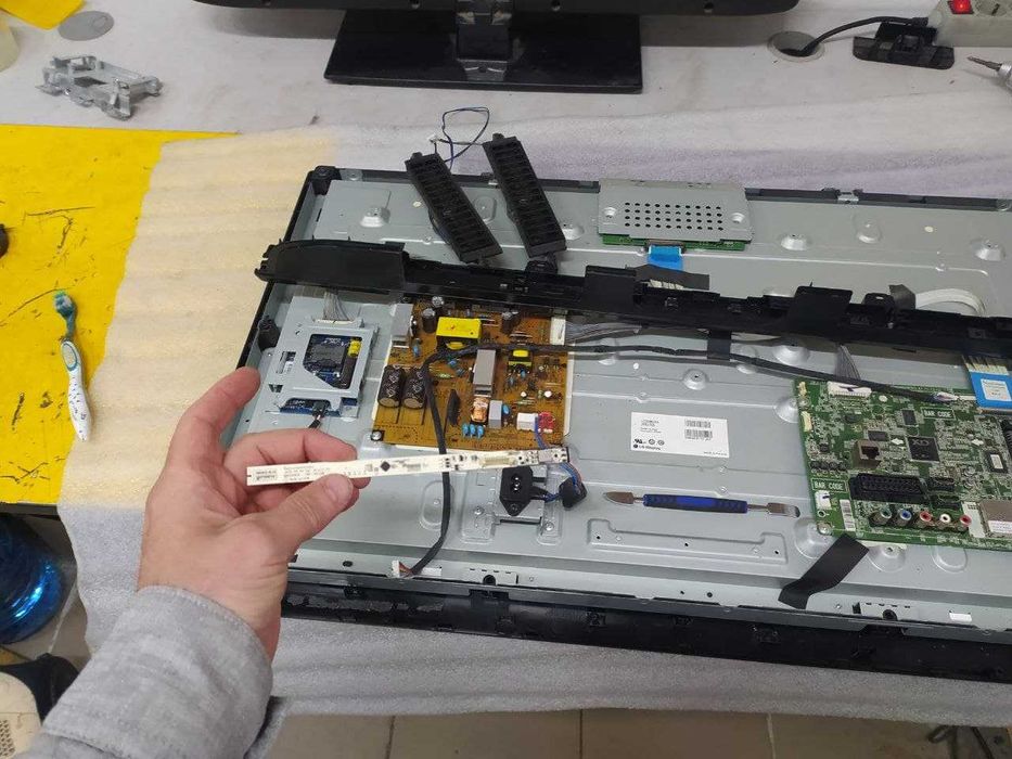 РЕМОНТ телевизоров, зарядных станций, инвертора Одесса пос Котовского