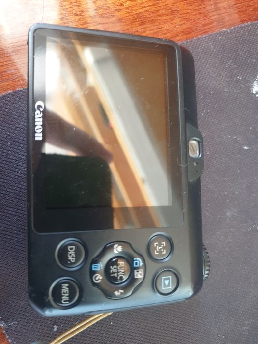 Цифрова фотокамера Canon a1200