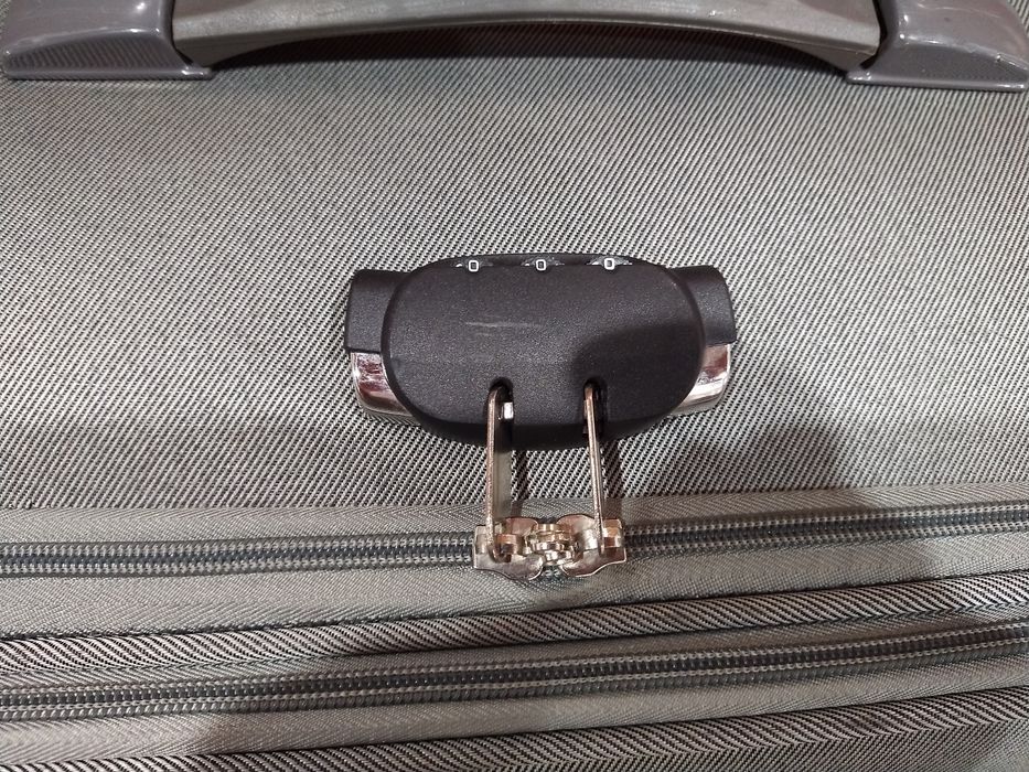 Mala malas de porão até 23 kg viagem casa quarto apartamento vivenda.